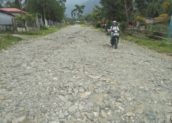 Estrda ba Administrasaun Munisipiu Ainaro Merkado munisipiu,no Comando PNTL Ainaro.