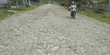 Estrda ba Administrasaun Munisipiu Ainaro Merkado munisipiu,no Comando PNTL Ainaro.