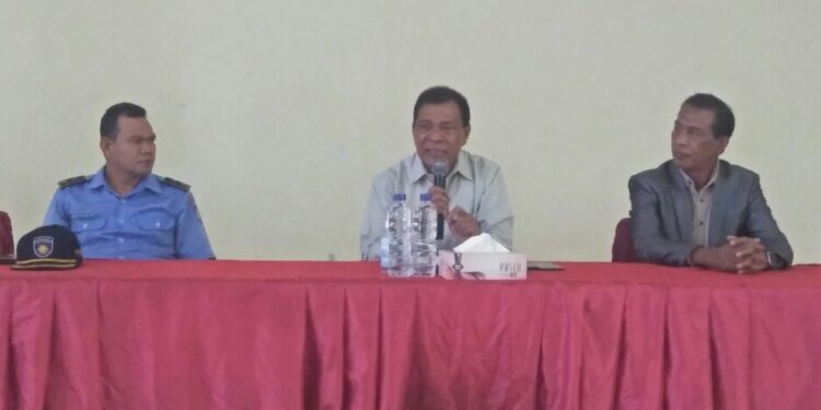 Vice Ministro MAE Vijita Ainaro Koalia Assunto Tolu Ba Administrador Postu No  Sefe  Suku Sira