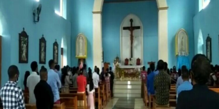 Estae Ainaro Selebra Misa Agradesementu Hamotuk Ho CNE No Autoridade Lokal