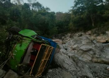 Kamioneta  Ida Bakufila Iha Tamhouk