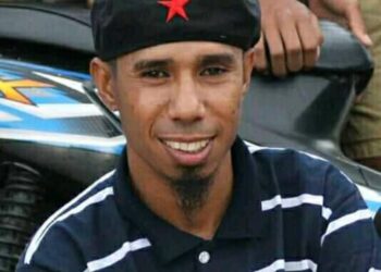poeta " Anin Fuik"