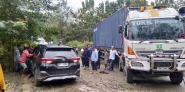 Kareta Kontentór Ida Hamosu Engarrafamentu Kuaze Oras 6 Iha Faulata Ainaro￼