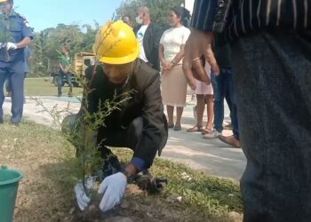 Postu Ainaro lansa  programa PMOPA ho trabalhadór 140