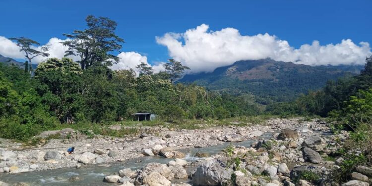 Autoridade Protesaun Civil husu ba komunidade hela iha Mota Nini atensaun iha tempu udan￼