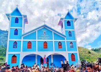 Sua Emenensia Dom Virgílio Cardeal  Husu Sarani Halulik Altar Kapela Leotelo