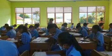 Estudante 40 Hamotuk  Iha Sala Ida tuir Izame Nasional