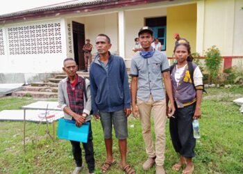 Uma kain haat simu àpoiu material konstrusaun   