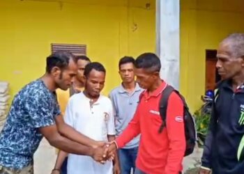 Sidadaun Difisente  La’o Sala Dalan Entrega Ona Ba Família Iha Bobonaro