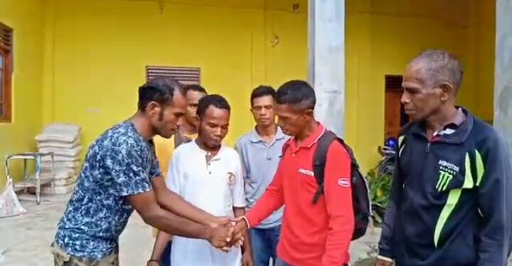 Sidadaun Difisente  La’o Sala Dalan Entrega Ona Ba Família Iha Bobonaro