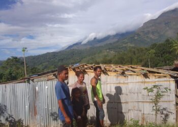 Uma habit ho aú la tama kriteria, Komunidade konsidera Governu deskrimina Povu