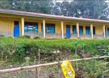 Eskola Boetua Prega metin odamatan husi Profesres Reklamadu