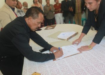 SEFOPE Asina Kontratu Ho Grupo Karpintária Iha Ainaro