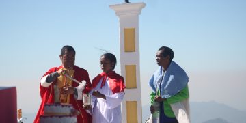 Estatua Jesus Divina Misericórdia Iha Foho Edi Lau inagura husi Sua Eminencia  Dom Virgilio Cardeal Do Carmo Da Silva SDB 