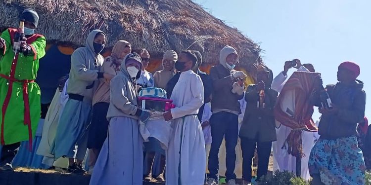 Sarani Katòlika Selebra Ejistensia Nossa Senho de Fátima Ramelau ba dala 26