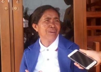 Manuela Kontinua Re-kandidatu hodi kompete ho mane maluk iha Eleisaun suku