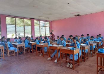 Sala la Sufesiente, Estudante 40 Okupa  Aula ida Hodi Partisipa Ezame Nasionál