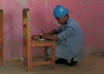 Estudante ESGFLA Balun Tur Deit Iha Rai Iha Ezama Pasazen Klasse