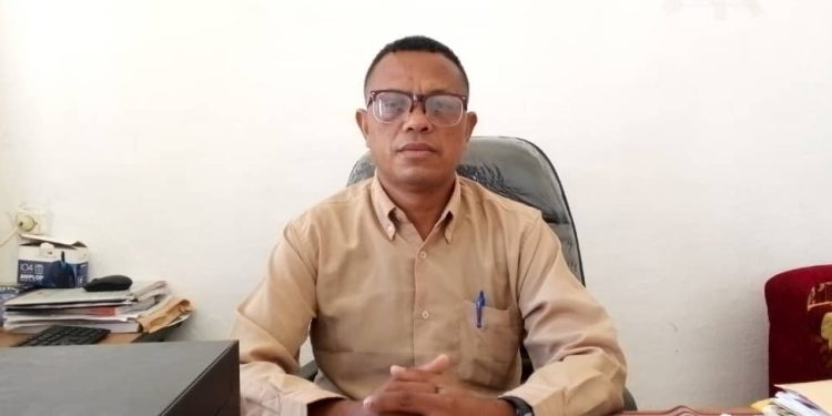 Administradòr Postu  Hato-udo husu Povu  Parsipa Másimu iha loron Proklamasaun 28 Novembru