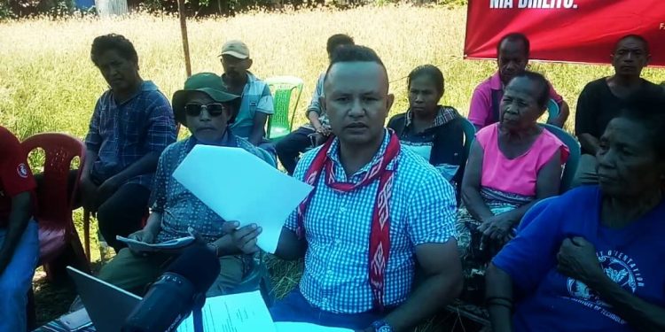 Toos Nain Triste Lei Iha Timor Afavor Liu Ba Ema Kapital Boot