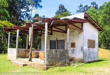 Suku Manelobas Laiha Postu Saúde Hodi Fó Tratamentu Ba Komunidade