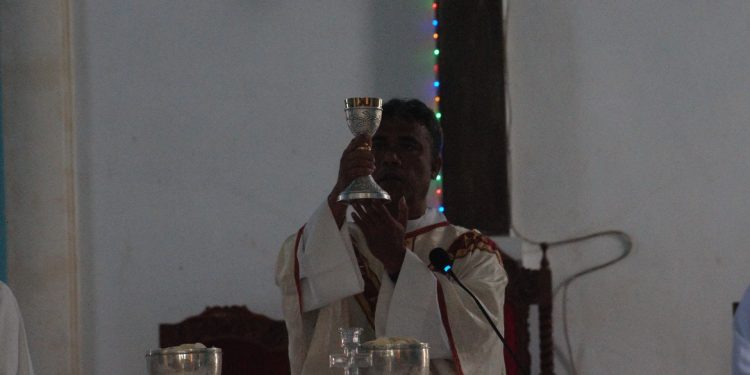 P. Alberti: Natál festa familía, Sarani Sira Tenki Hamutuk ho Familía