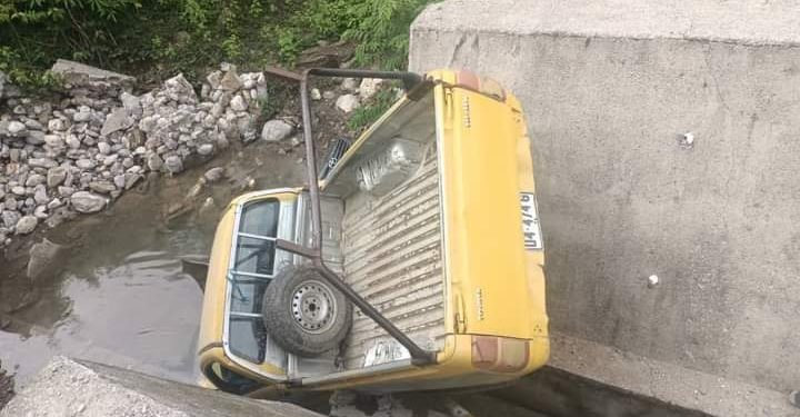 Asidente Tráfegu Envolve Kareta EDTL baku fila rezulta Estudante ida Mate PNTL Rejista Ona iha MP