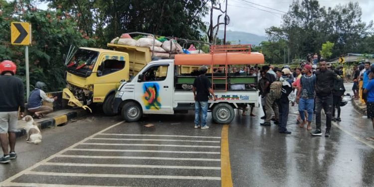 Ema Nain 5 Kanek Grave no Nai Lima seluk Kanek Kman, Rejulta Husi Baskolante ho Grand Max Soke Malu