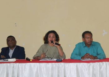 PAM Ainaro-Ekipa MAE Diresaun Nasionál  Promove Direitu Dever inklui Profisaun ba Funsionáriu sira Iha Ainaro