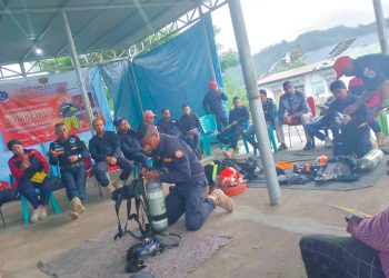 CPB-Formasaun Resiglajen Material Salvamentus Kombate insendiu ba Korpu Bombeiru Ainaro