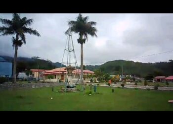 Iha Ainaro Joven sira la senti NatalTanba la hare’e Árvore Natal Reprezenta Munisipiu