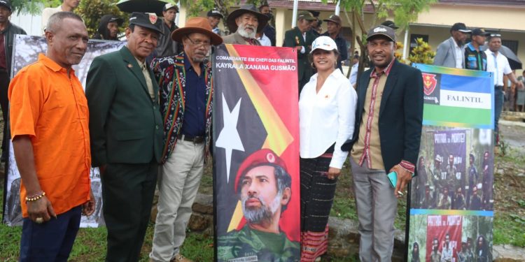 PR CMCLN Apresia Juventude Sira Expozisaun Fotografia Figura Veteranu Iha Komemorasaun loron 3 de Marsu